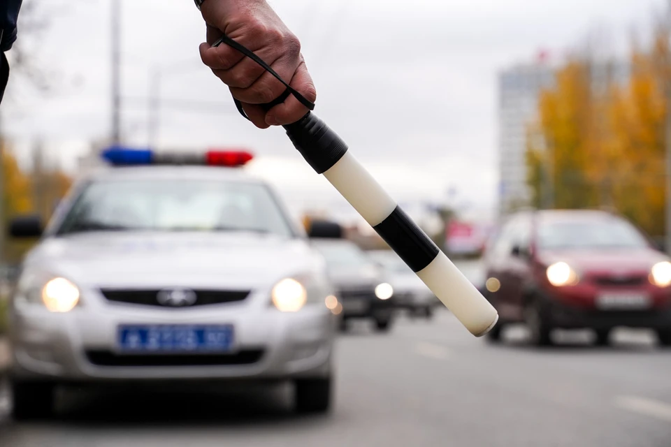 В Самаре полицейские проверяют водителей каршеринговых автомобилей