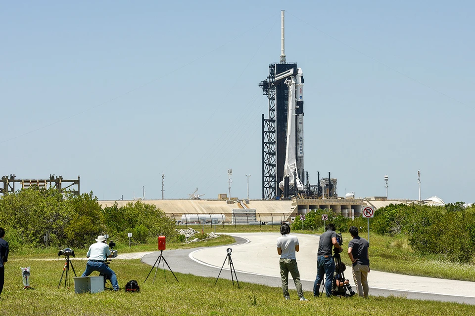 Космический корабль Crew Dragon-2 компании SpaceX с четырьмя астронавтами на борту в пятницу стартует к МКС.