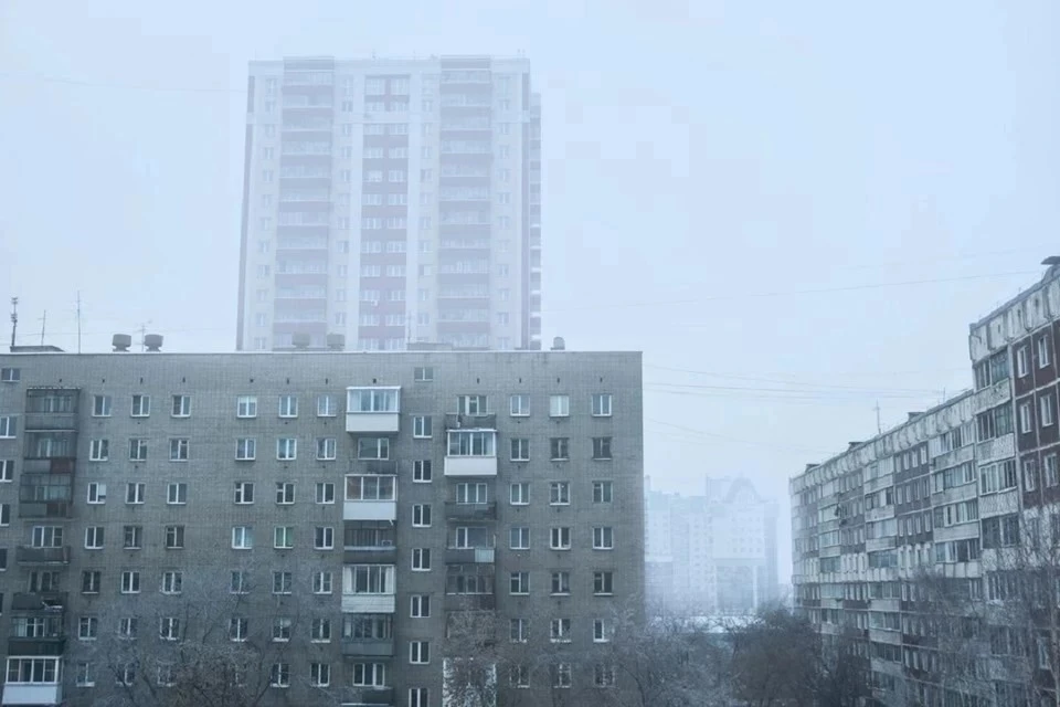 Новосибирск накрыло смогом.