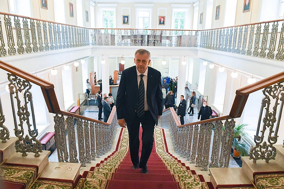 Губернатор Александр Дрозденко решил разместить администрацию региона в исторических деревянных домах Гатчины. Фото: Инстаграм Александра Дрозденко.