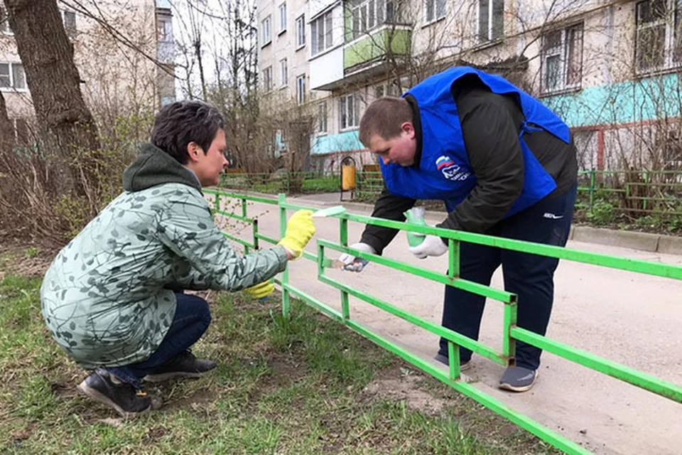 Детскую площадку убрали и благоустроили в Смоленске. Фото: Смоленский городской совет.