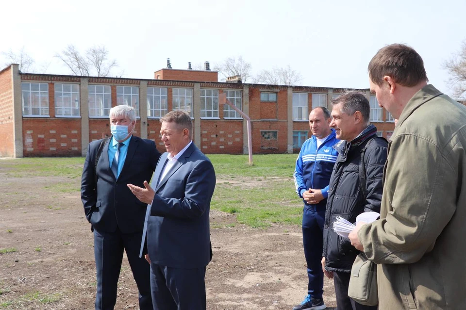 Николай Панков обсудил с общественным советом строительство ФОКота в Пугачеве