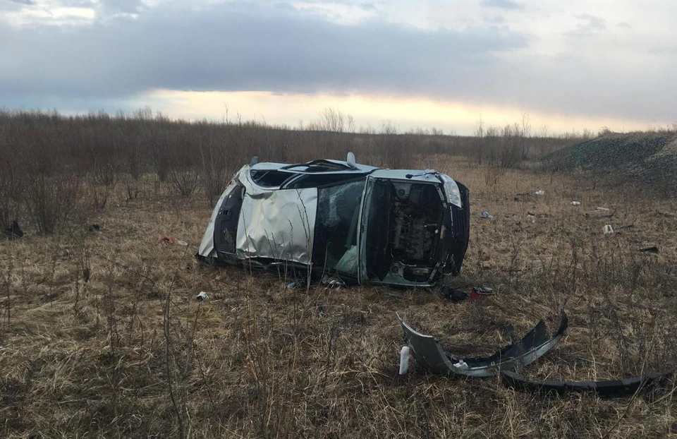В Ханты-Мансийке «Ниссан Альмера» "улетел" в кювет: пострадали два человека Фото: ГИБДД РФ