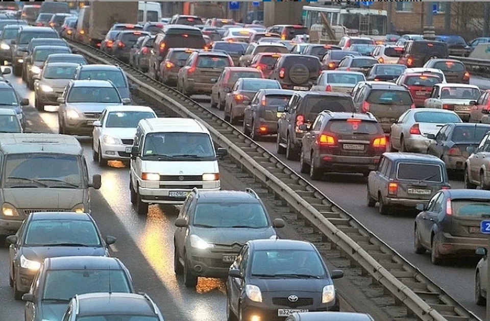 Пробки в Москве 28 апреля 2021 достигли девяти баллов