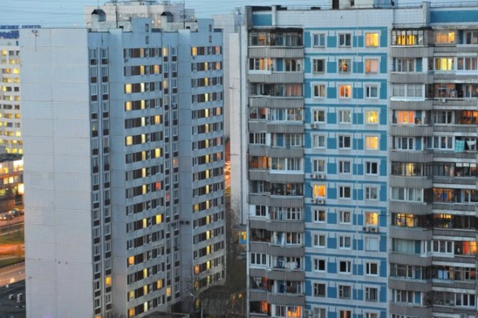 В многоэтажном доме обнаружили мертвого 64-летнего пенсионера
