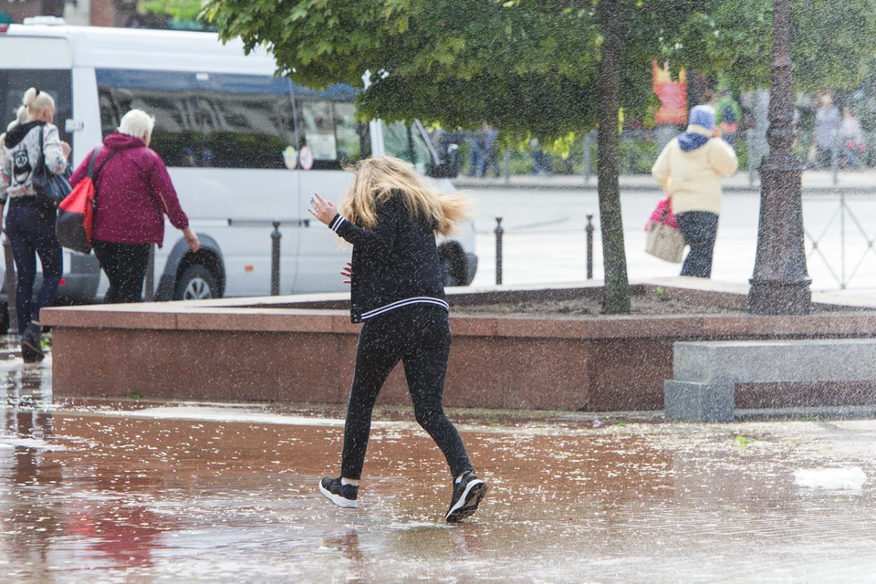 Ненастье задержится у нас на пару дней.
