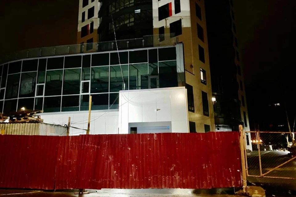 Забор принадлежал строительному объекту. Фото: vk.com/suskko