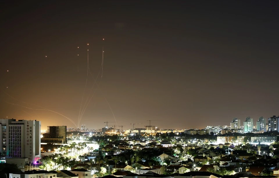 ХАМАС выпустило 100 ракет в направлении израильского города Беэр-Шева