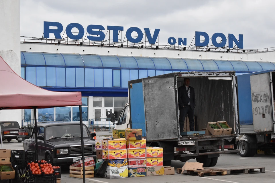 Ростовский рынок аксай. Оптовый рынок в Ростове на Дону. Аксайский рынок. Аксайский рынок на Авиатор. Агромолл Ростов карта Агромолл на Дону оптовый рынок.