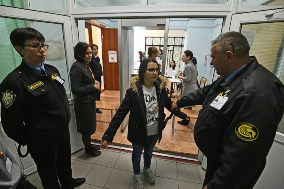 Металлоискатели — ручные или стационарные вполне могут предотвратить трагедию.