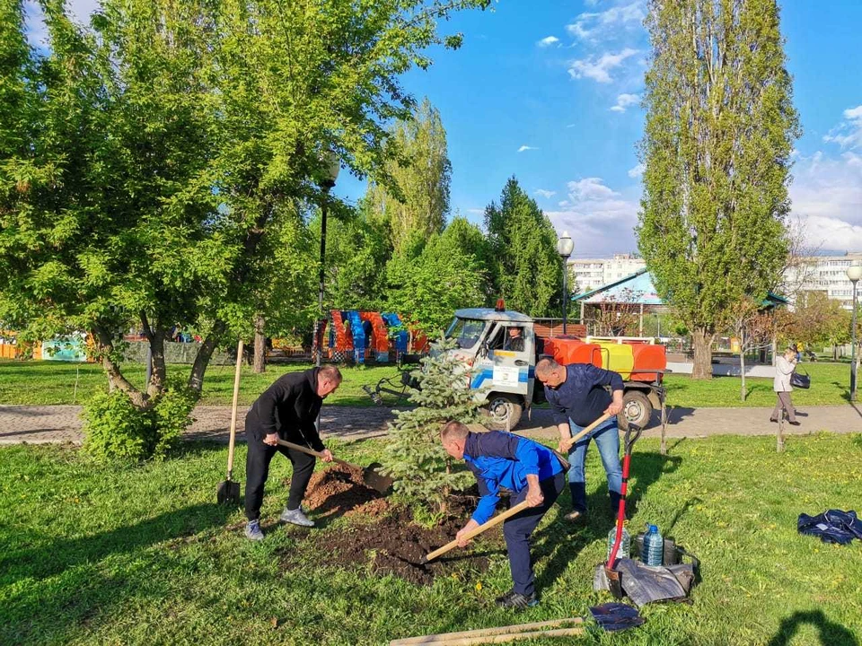 Фото управы Коминтерновского района