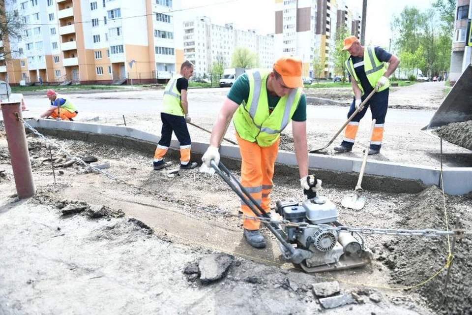 Во Фрунзенском районе Ярославля переделывают дорогу