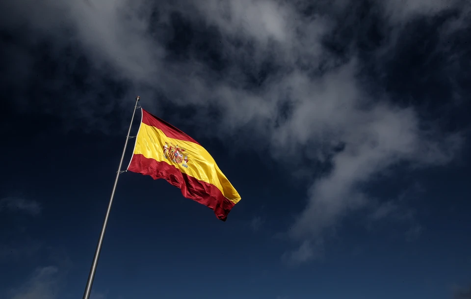 Испания открывает границы для всех привитых туристов с 7 июня 2021