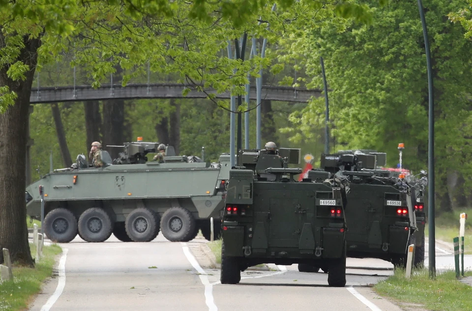 У штаб-квартиры НАТО третий день идет войсковая операция по поимке "Бельгийского Рэмбо"