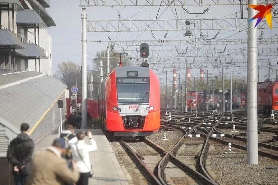 В РЖД ведут переговоры, чтобы "Ласточки" стали длиннее.