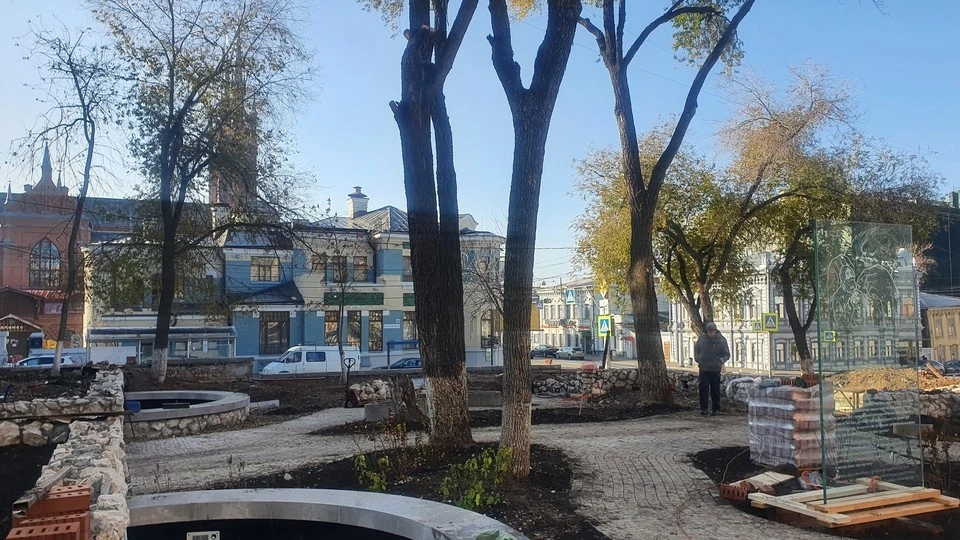 В Самаре продолжаются работы в сквере Аксаковых. Фото - городская администрация