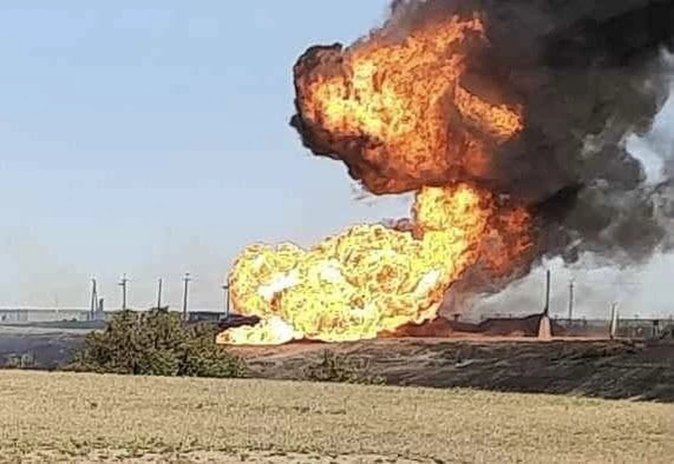 Фото с места возгорания газопровода в Саратовской области