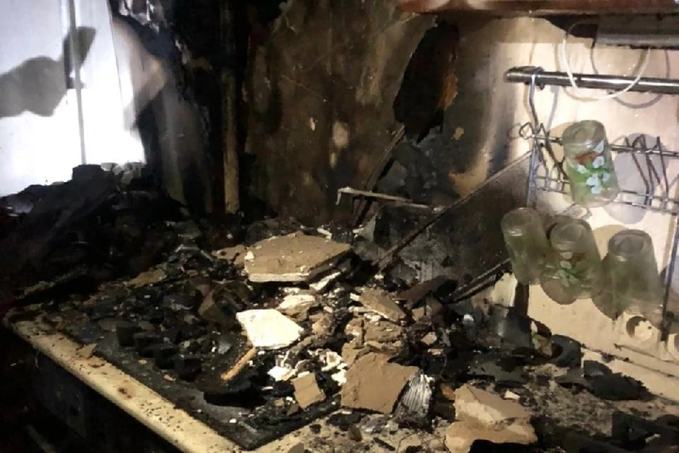 Пожар возник на кухне.