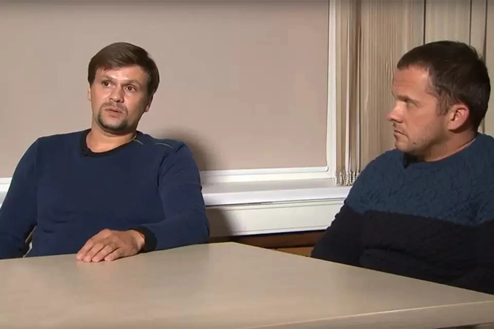 За рубежом считают, что эти двое мужчин - Александр Петров (на фото - слева) и Руслан Боширов, супер-агенты Кремля.