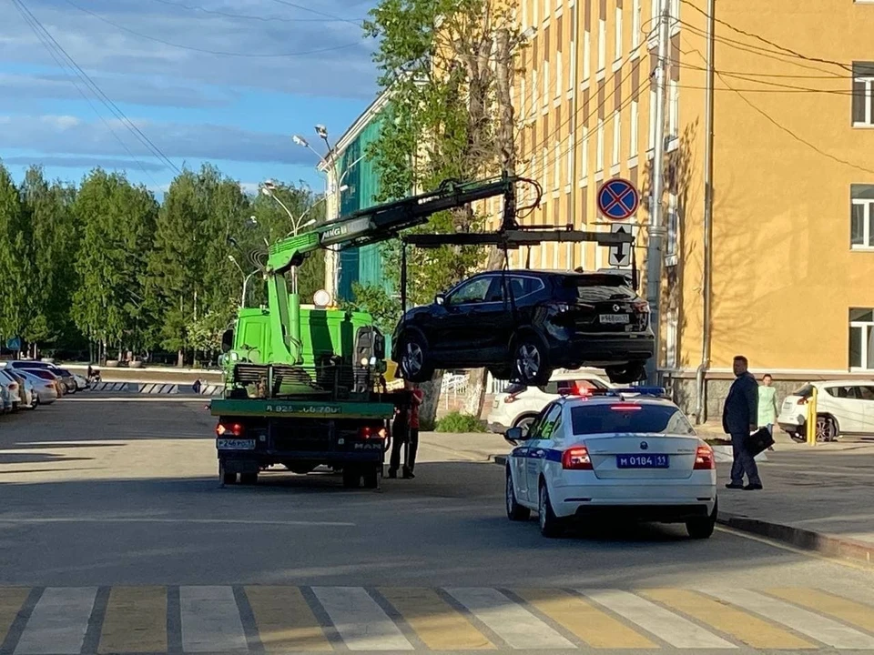 Министр природных ресурсов Коми Алексей Кузнецов попал на видео, которое разлетелось по всем соцсетям.