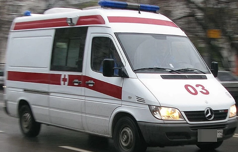 Обе травмированные девочки госпитализированы в больницу.