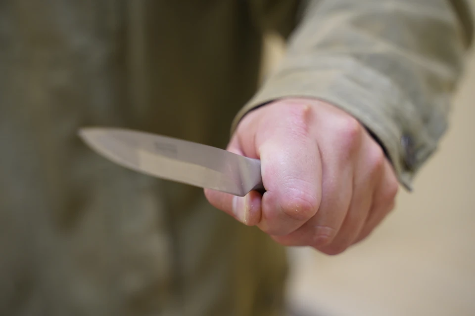 Кухонный нож оказался для мужчины более убедительным аргументом, чем слова