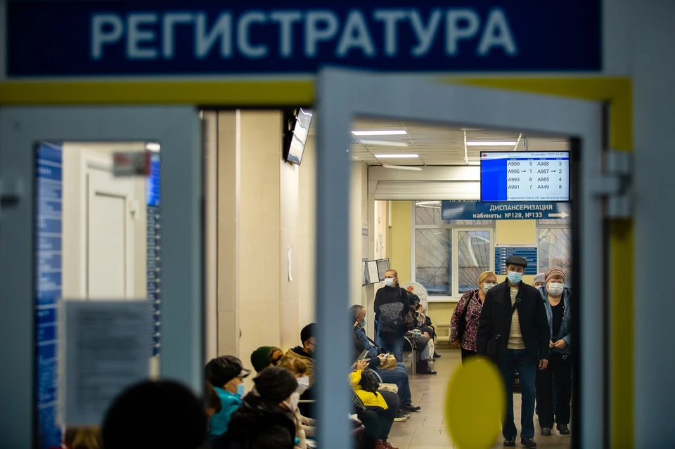 Врачи продолжают бороться с пандемией