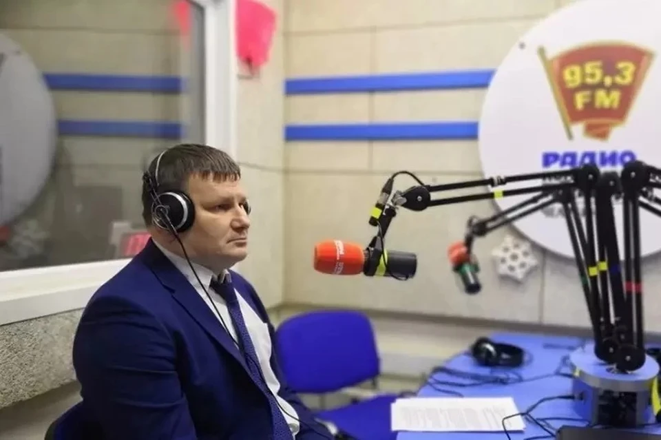 Федечкин в студии радио "Комсомольская правда" (95,3 FM в Челябинске)