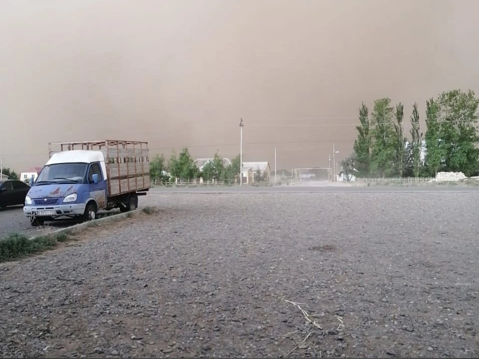 Пыльные бури продолжают нападать на Астраханскую область