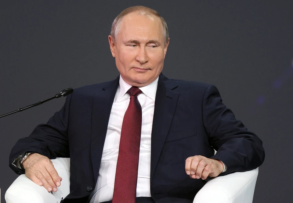 Путин: в России появится платная вакцинация для иностранцев