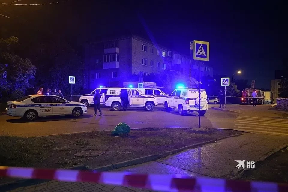 30 июня Сергей Болков, стреляя со своего балкона, попал ребенку в живот.