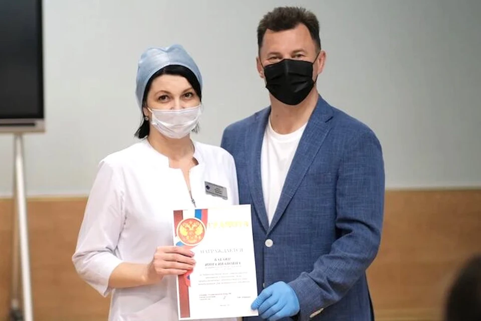 Накануне Дня медицинского работника депутат Госдумы Роман Романенко встретился с коллективом городской поликлиники № 2. Фото: Иван СТЕПАНОВ.