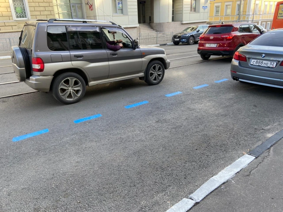 Платные парковки отметят синей разметкой в Нижнем Новгороде