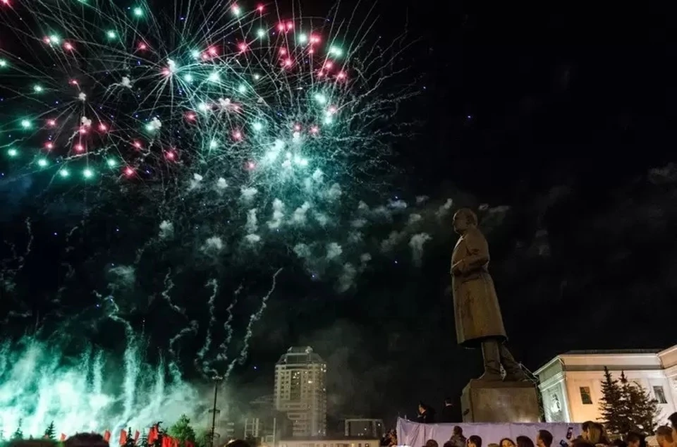 В День России на площади Куйбышева прогремит праздничный салют