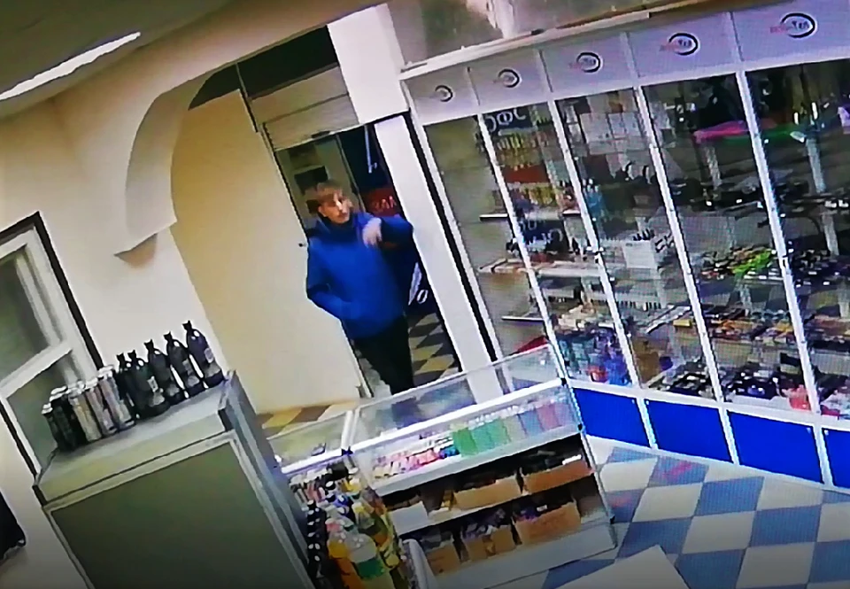 Полиция просит помощи в поиске подозреваемого