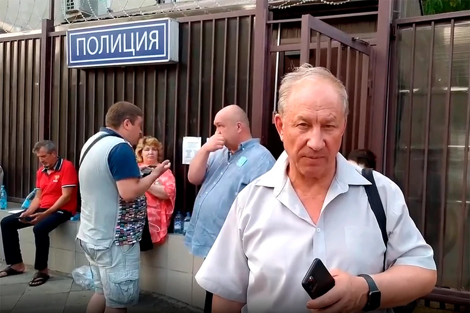 26 июня главный столичный коммунист Валерий Рашкин провел на Тверской акцию против обязательной вакцинации от коронавируса.