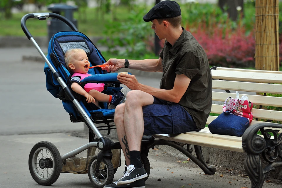 Минтруда подготовило поправки в законодательство, которые позволят выдавать материнский капитал одиноким отцам