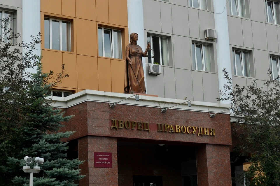 Бандиты грабили прохожих, магазины и таксистов