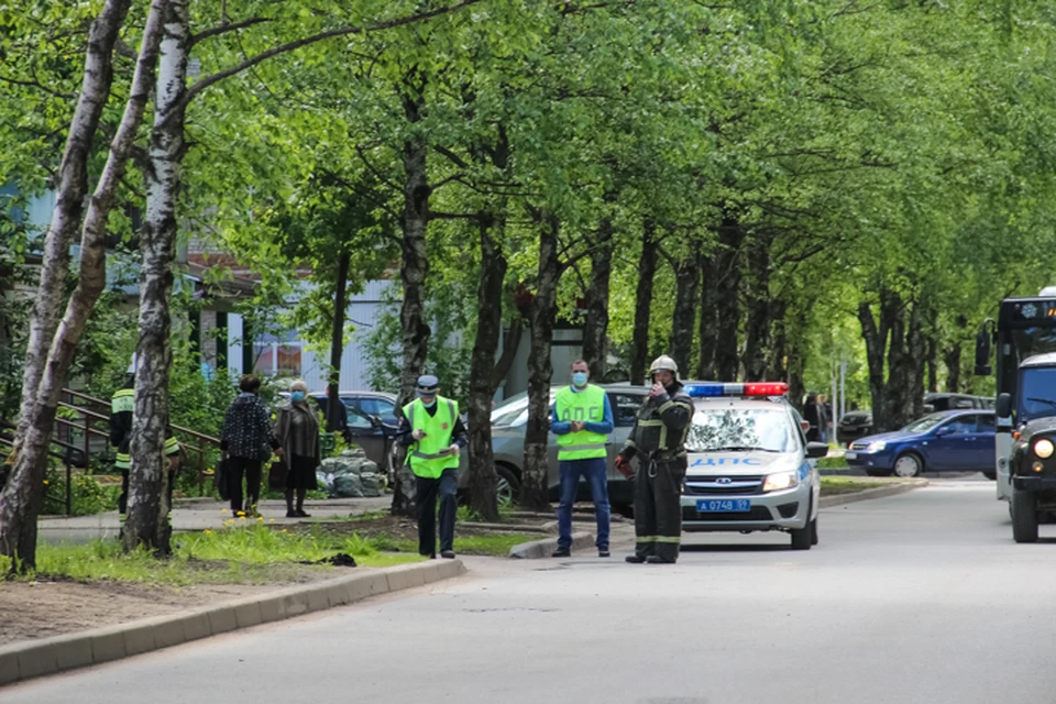 Мужчина угнал сначала велосипед, а потом иномарку, но был задержан полицейскими.