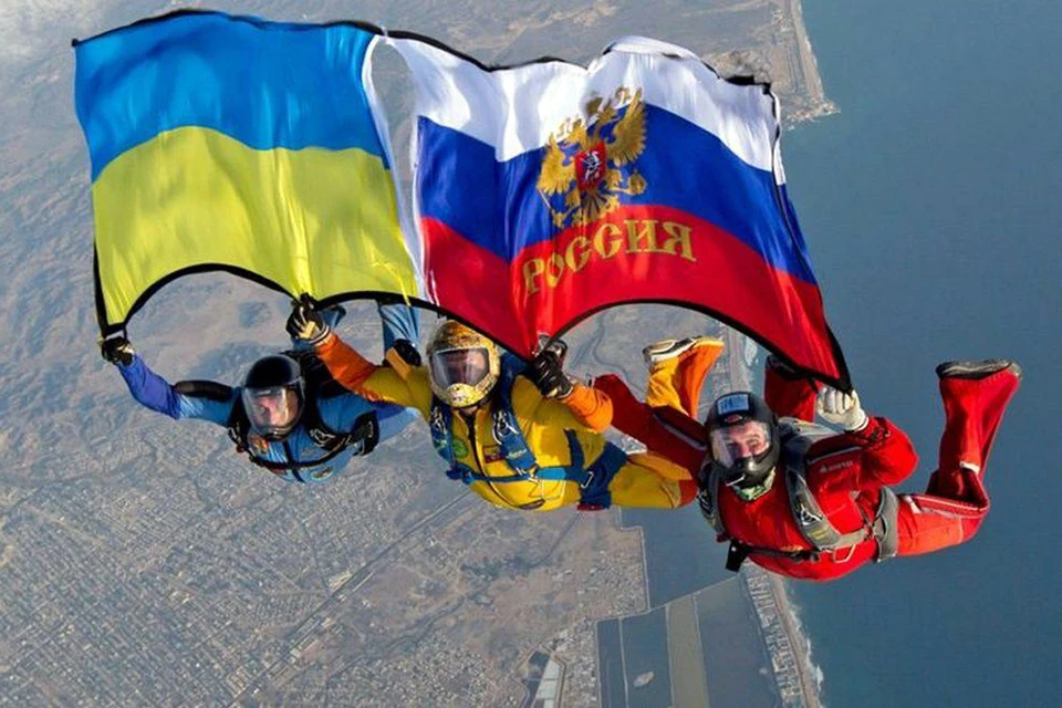 Россия никогда не была и не будет «анти-Украиной». А какой быть Украине – решать её гражданам. Фото: Андрей Веселов