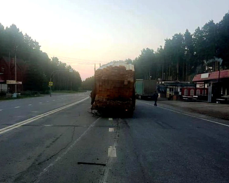 Вчера отечественный автомобиль в Шегарском районе протаранил прицеп. Фото: сайт УМВД России по Томской области