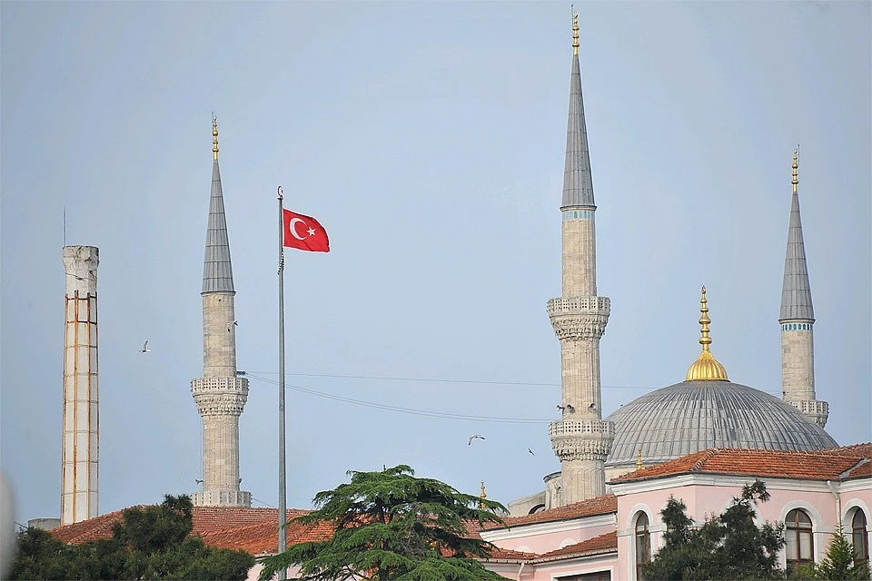 Переходящим на «шведский стол» при пандемии отелям в Турции грозит штраф или закрытие