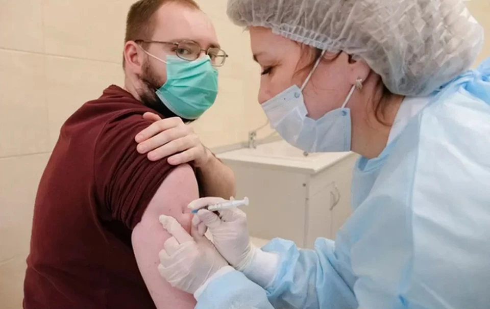 Очереди в пунктах вакцинации и отсутствие сертификата: Какие проблемы ждут нижегородцев, желающих сделать прививку.