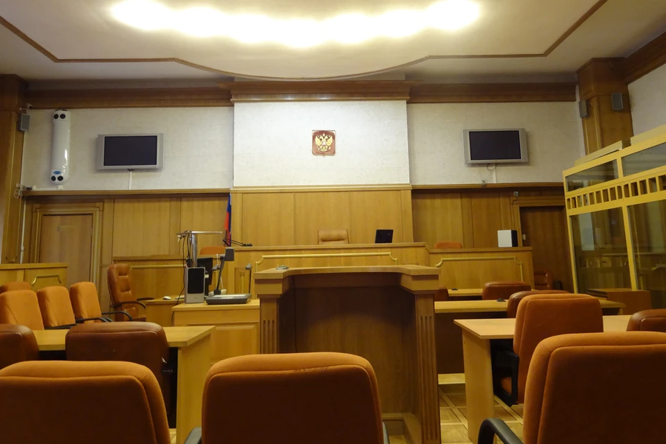 Власти Салехарда оставили людей в аварийном доме на пять лет