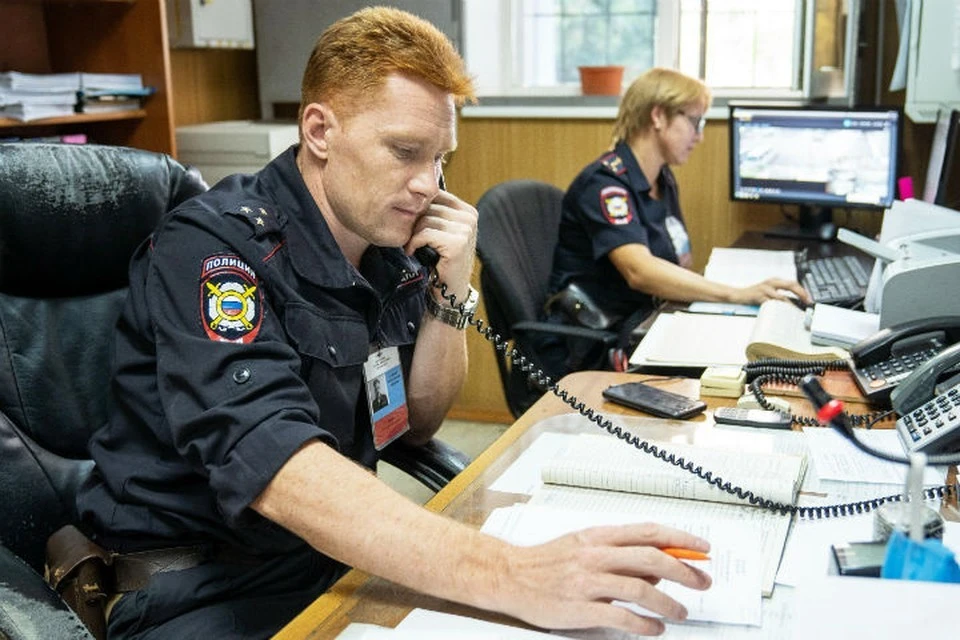 В Усолье-Сибирском посетитель украл мобильник из торгового павильона