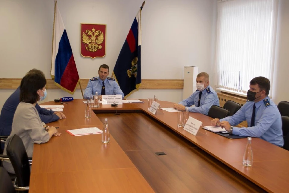 Зам Генерального прокурора указал замам губернатора на недостатки в работе. Фото: сайт прокуратуры Томской области