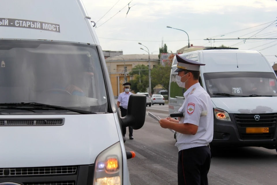 В Астраханской области контролируют соблюдение масочного режима в общественном транспорте