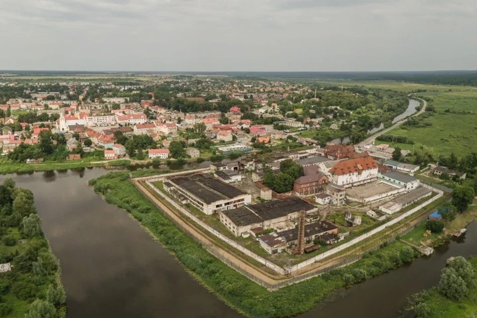 Замок Тапиау долгие годы был тюрьмой, теперь его собираются превратить в туристический объект.