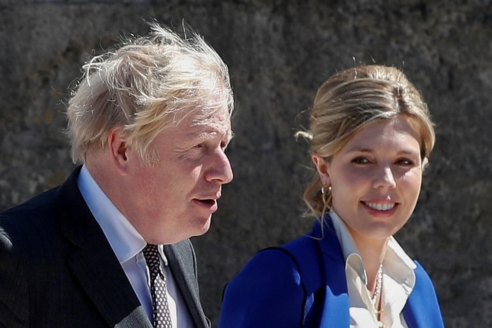 Премьер-министр Великобритании Борис Джонсон и его жена Керри