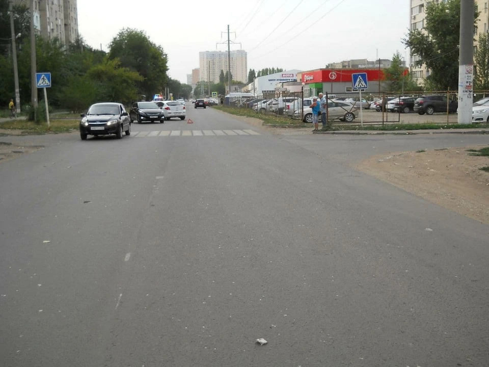 Молодого мотоциклиста сбило авто